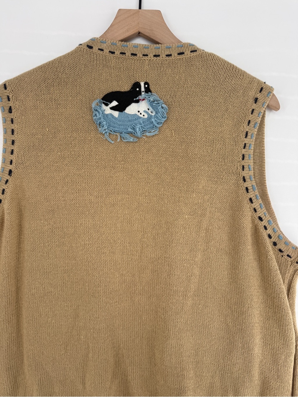 Vintage Passports Woman 3X Dog Appliqué Button-Front Sweater Vest - Picture 7 of 8